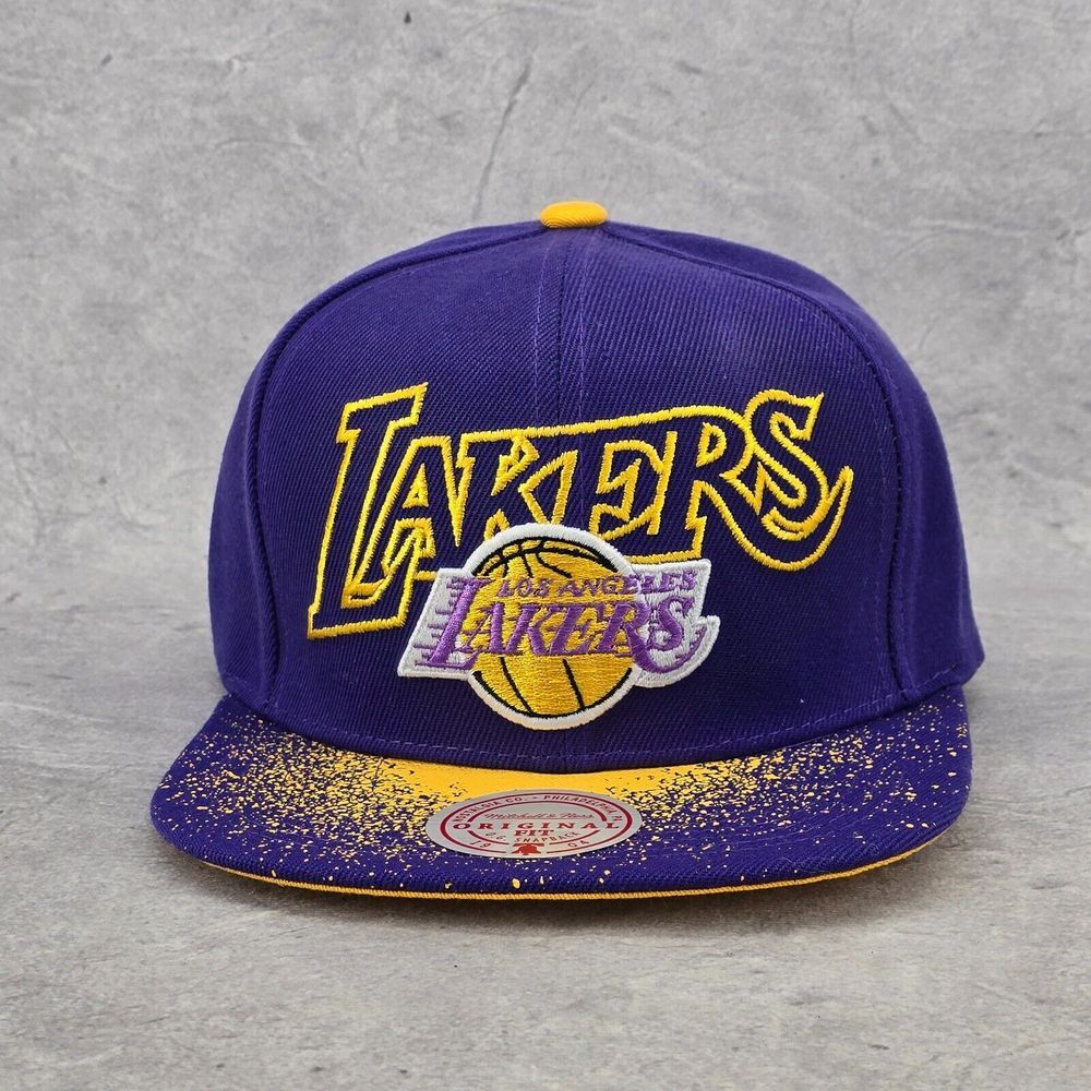 Mitchell & Ness Los Angeles Lakers Script Cap Purple & Yellow Spray Snapback Hat